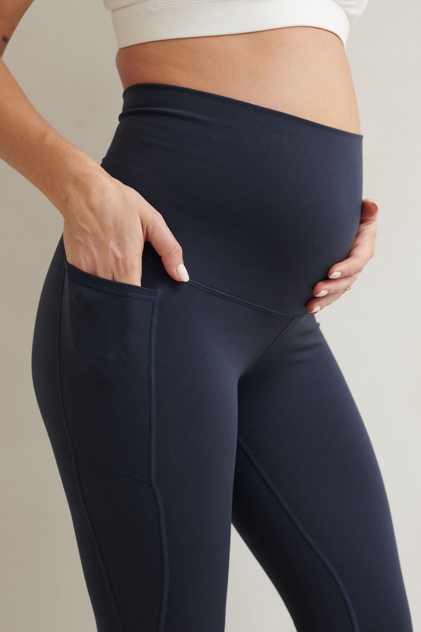 BodyHold™ Pocket Dial 7/8th Legging*