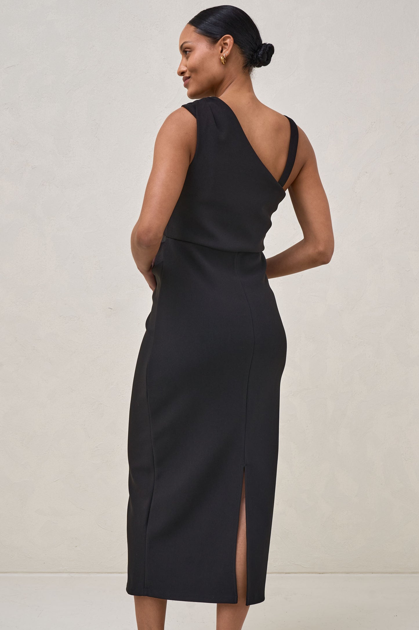 black-maternity-midi-dress-crepe-3