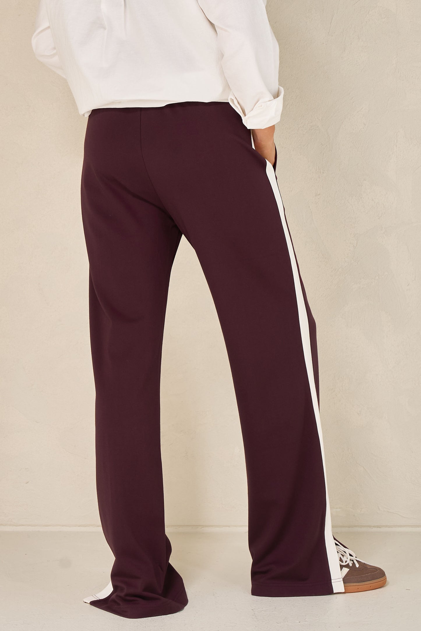 maternity-split-hem-pant-with-stripe-8