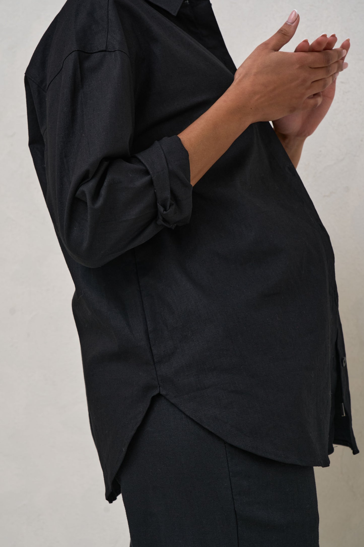 Linen Maternity Shirt Black -2