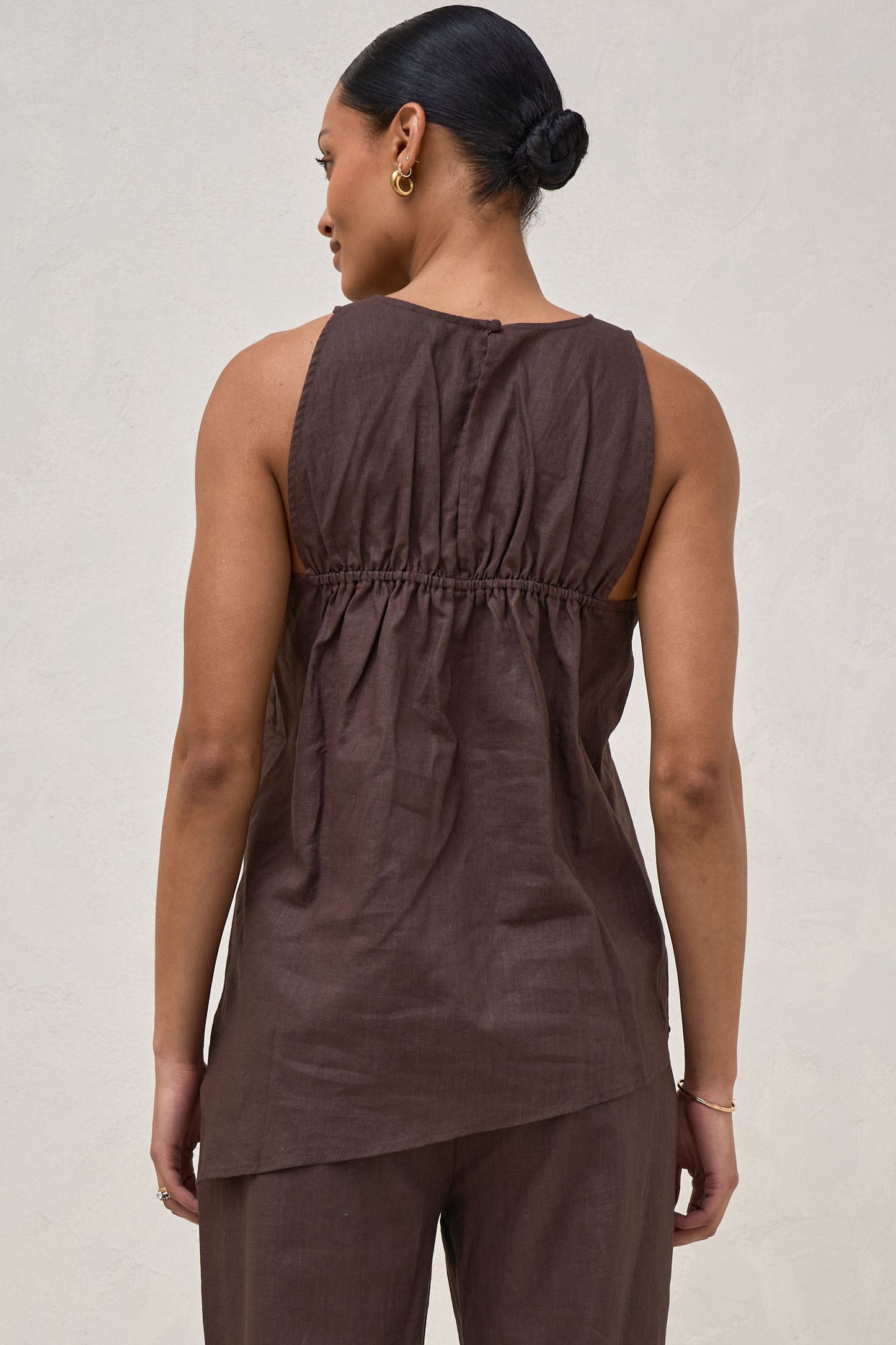 Timeless Linen Nursing Tank - Chocolate