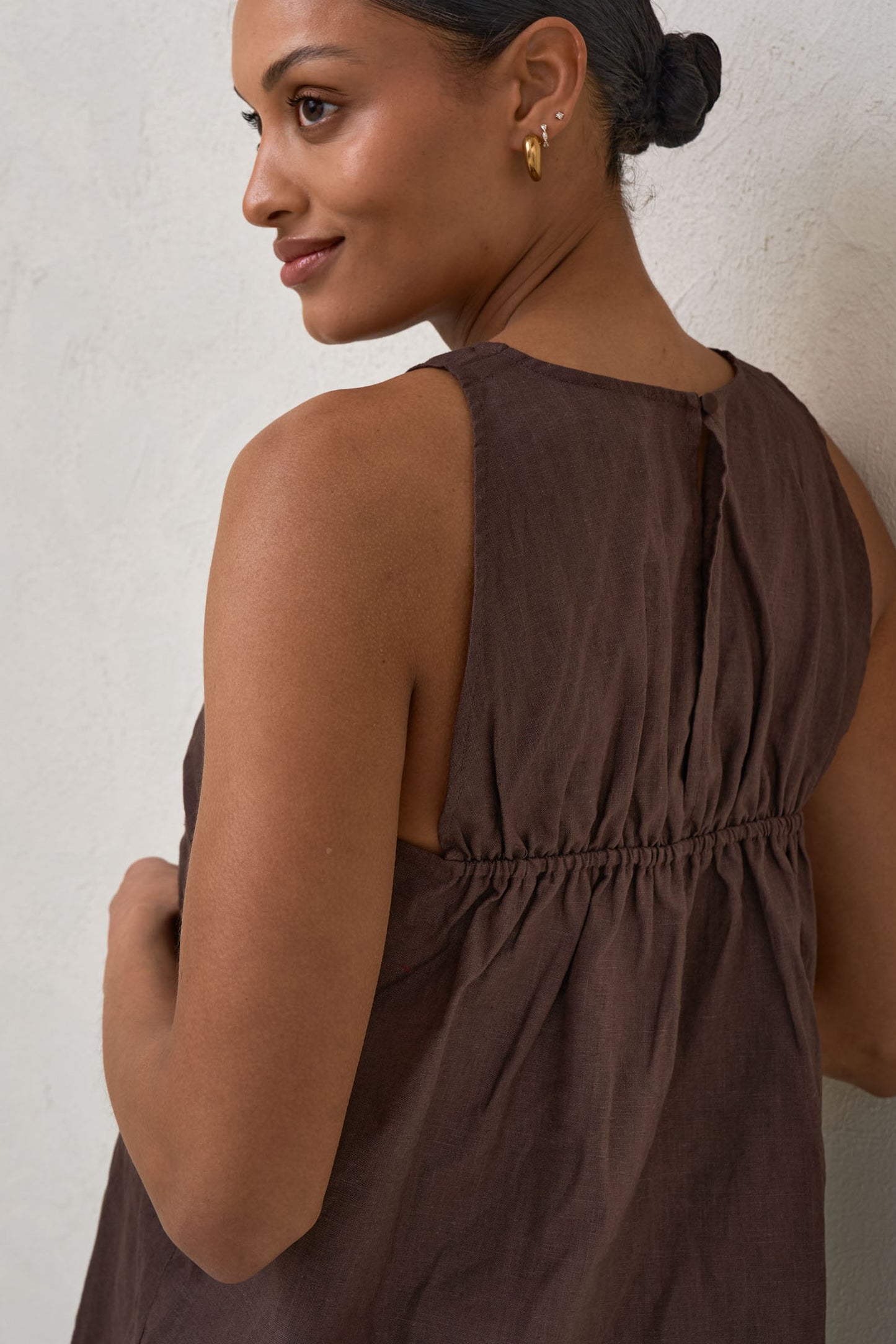 Timeless Linen Nursing Tank - Chocolate