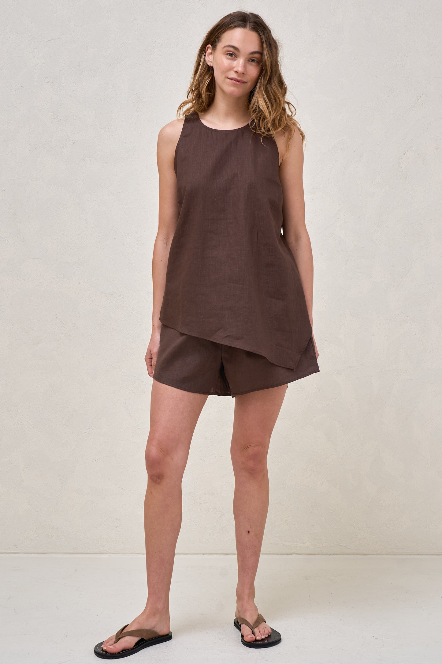 Timeless Linen Nursing Tank - Chocolate