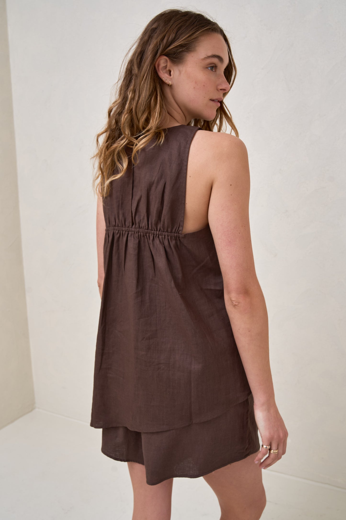 Timeless Linen Nursing Tank - Chocolate
