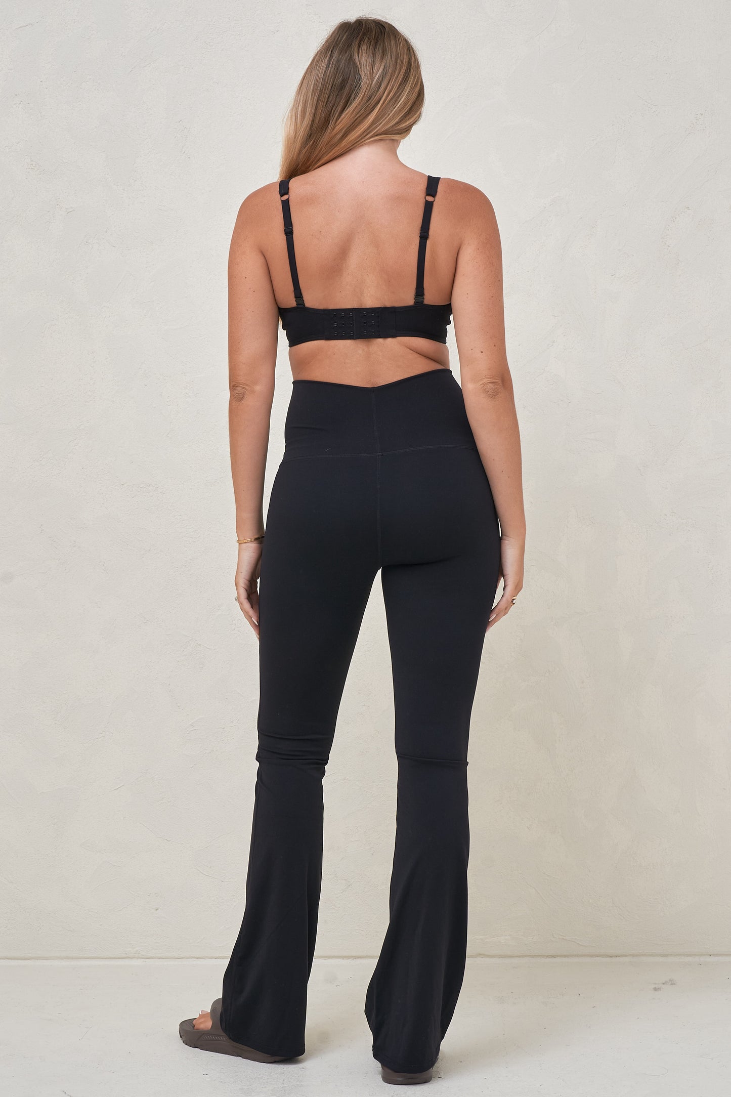 Bodybase Evolve Flare Legging- Blk