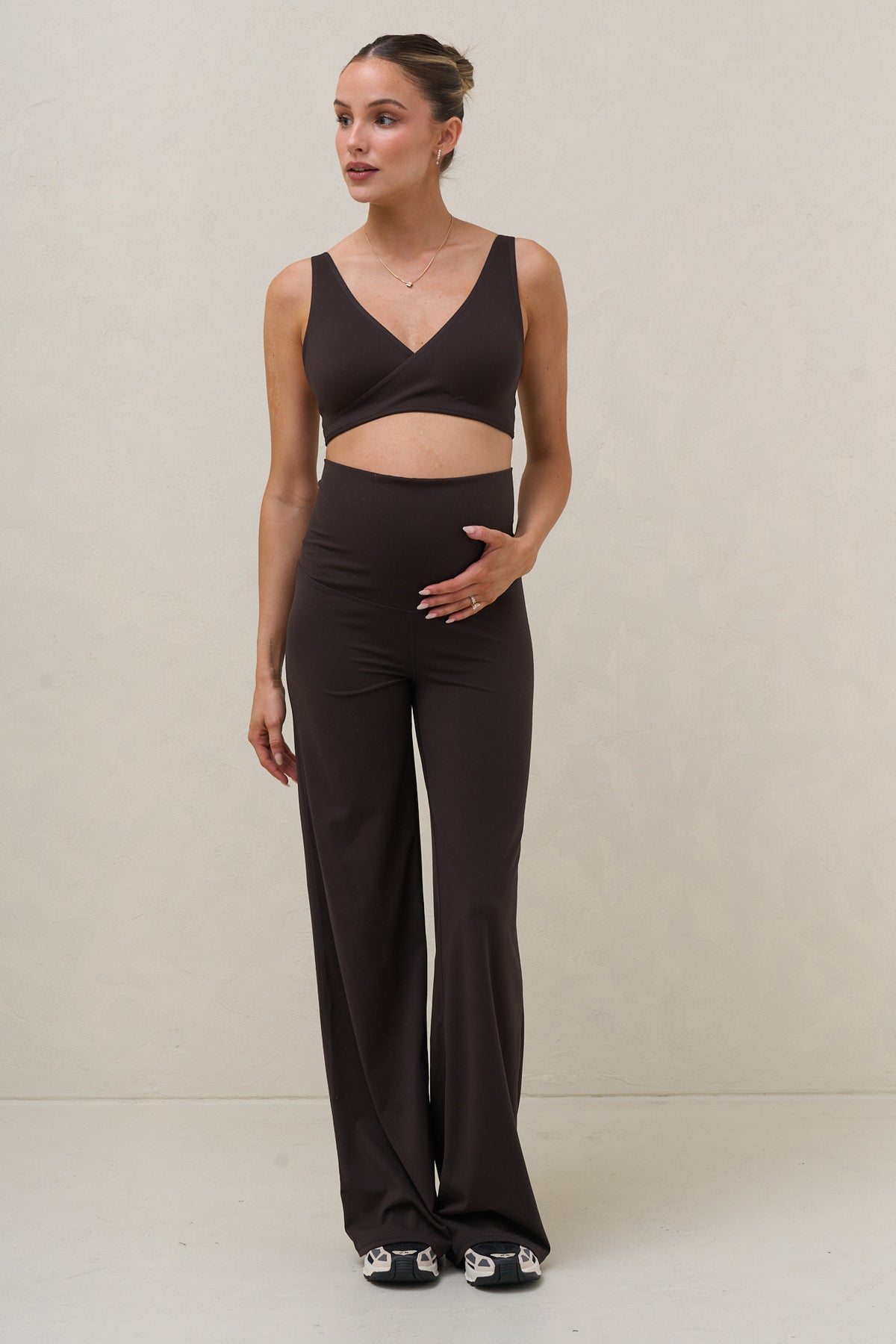 Maternity wide leg leggings in brown – full length with matching crop top