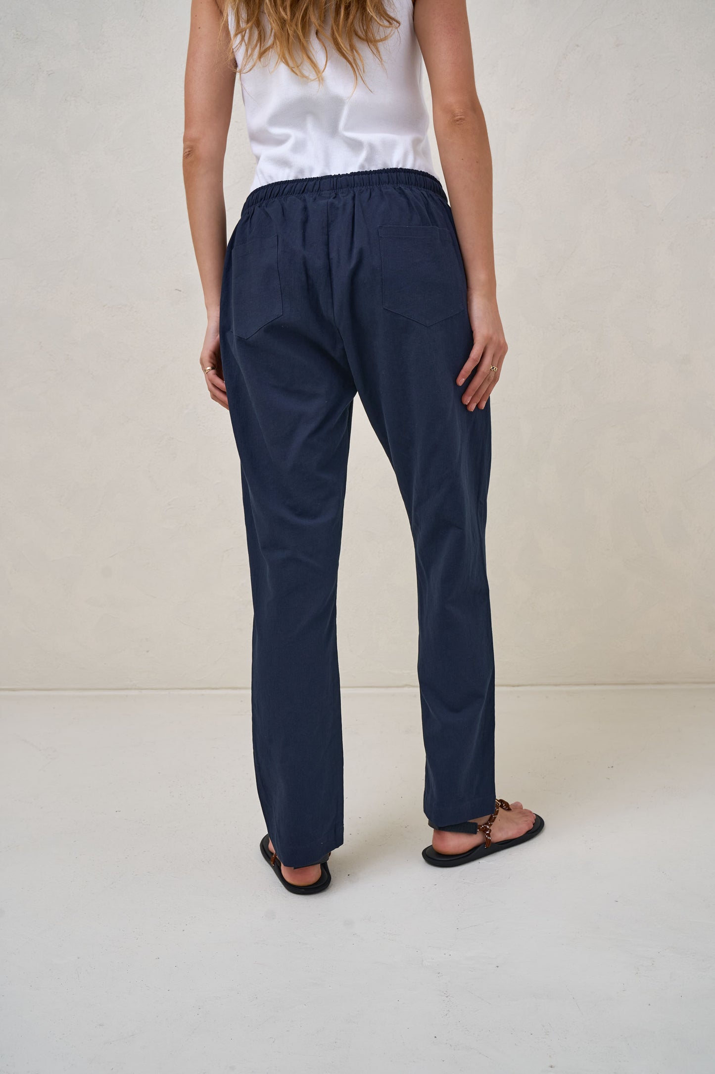 maternity-tapered-cotton-pant-9