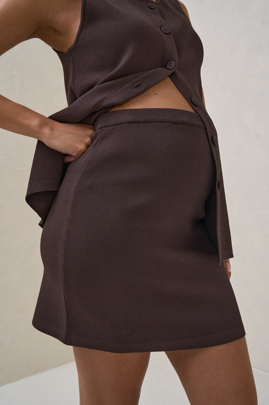chocolate-maternity-knit-skirt-4