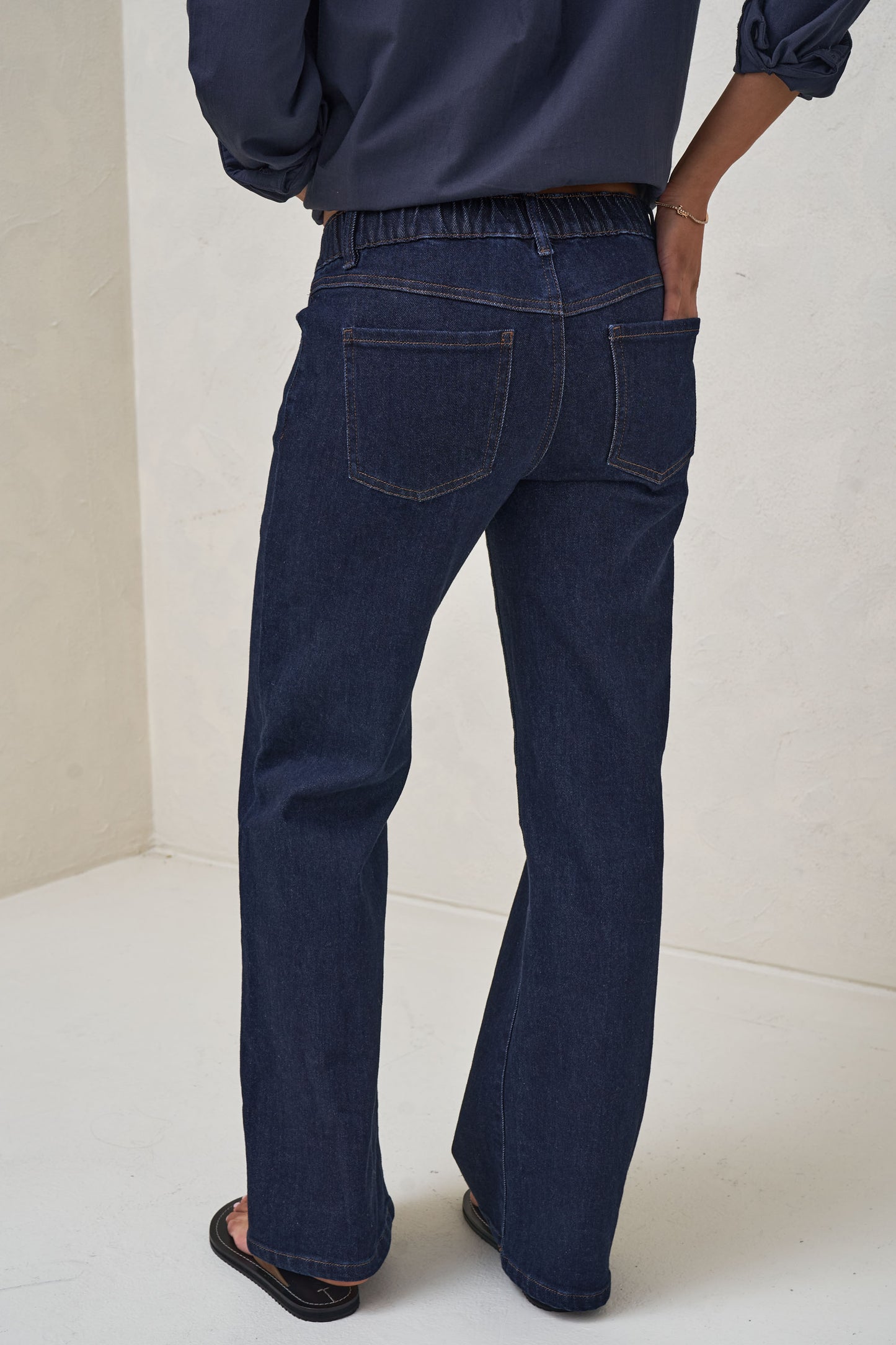 wide-leg-underbump-maternity-jean-3