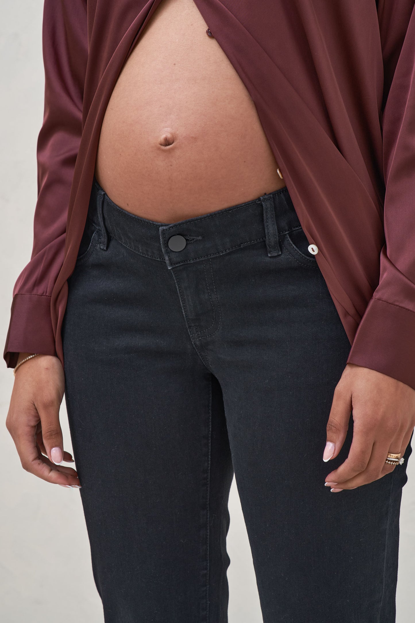 maternity-underbump-mom-jean-black-3