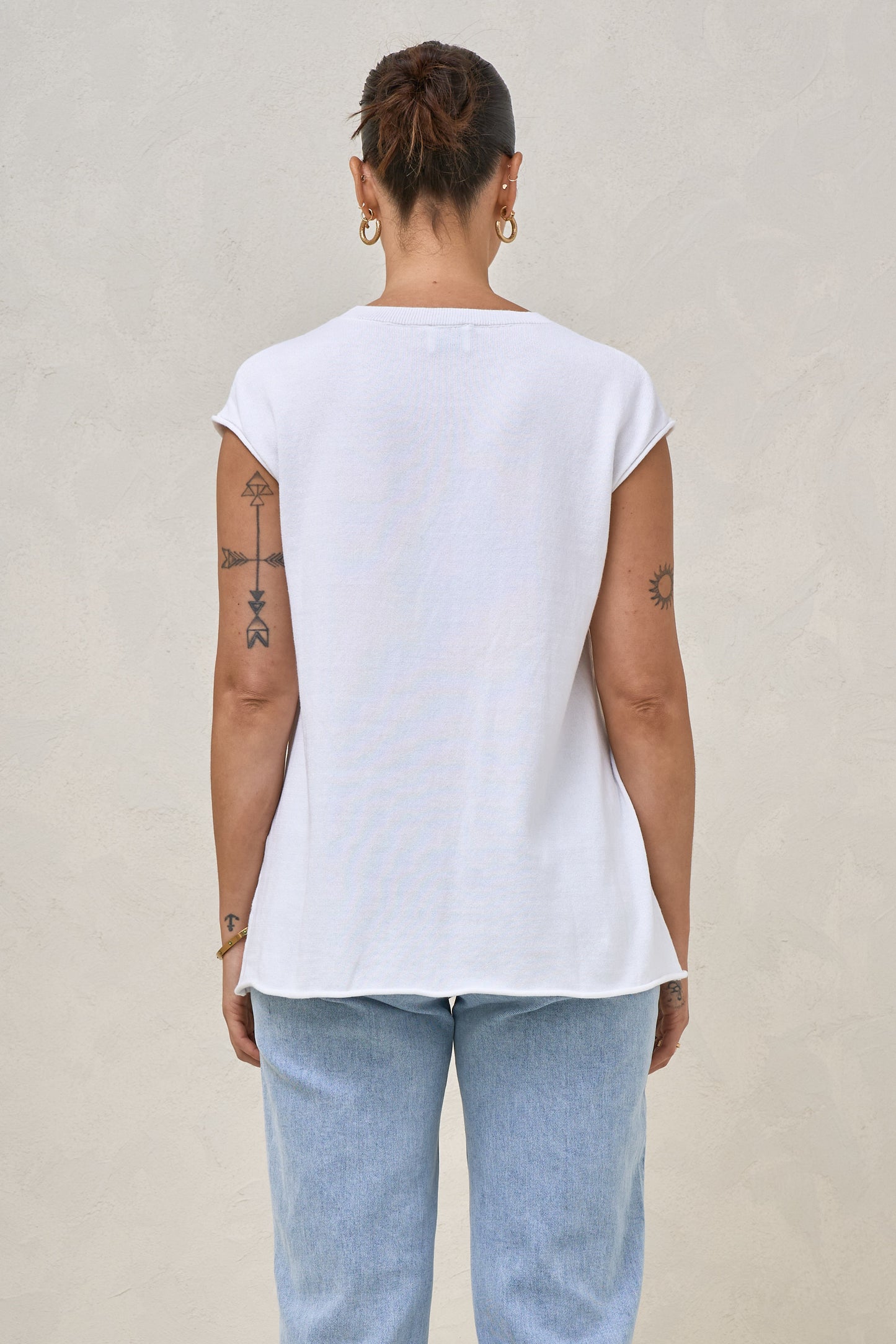 Light Form Knit Tank - White