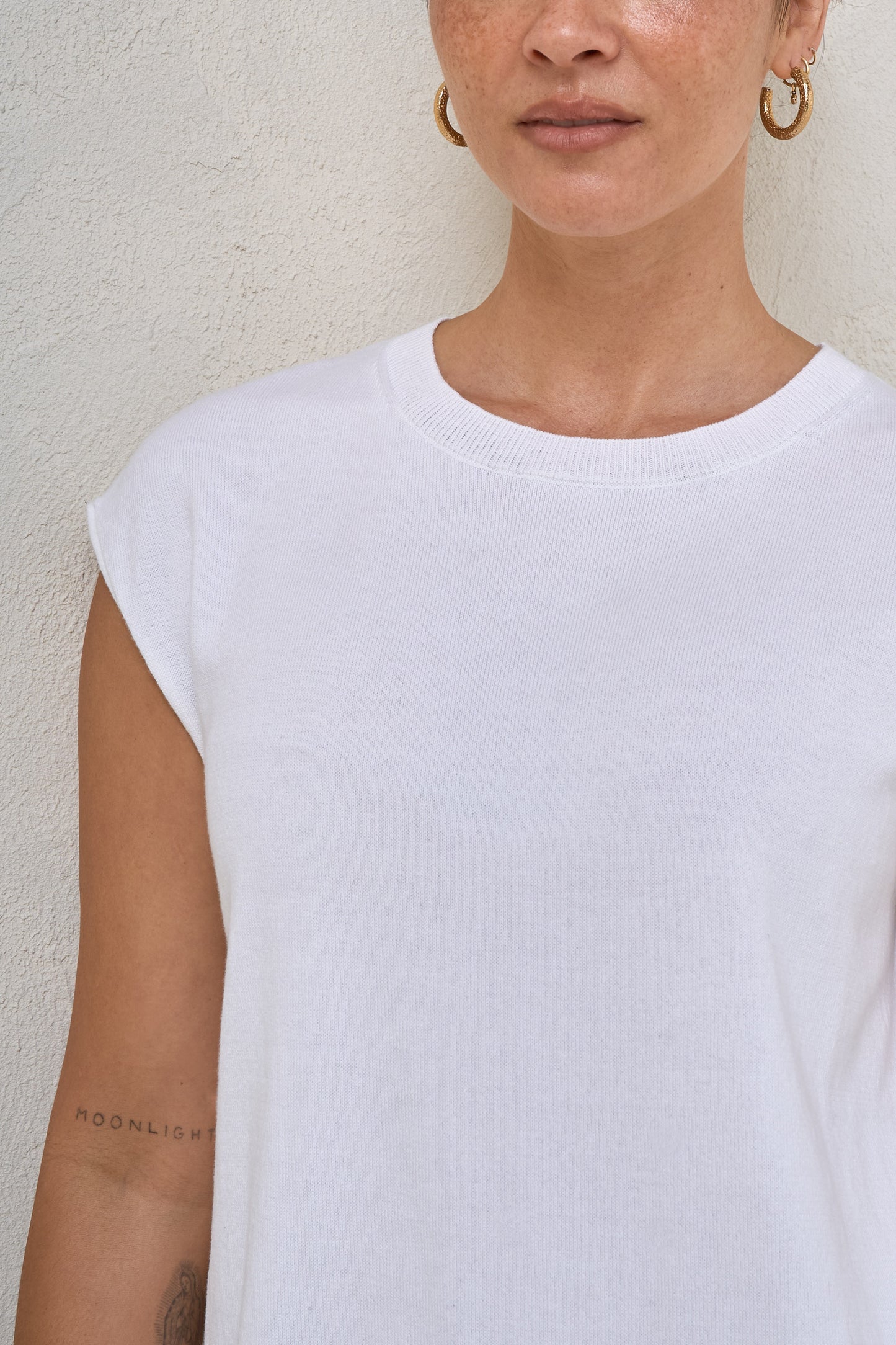 Light Form Knit Tank - White