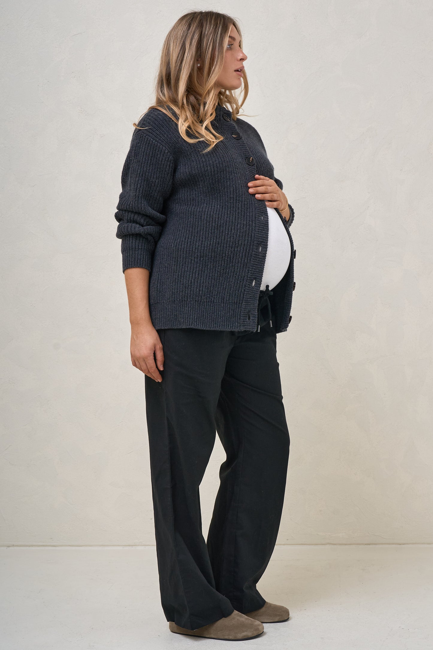 The Key Knit Cardigan - Dark Charcoal