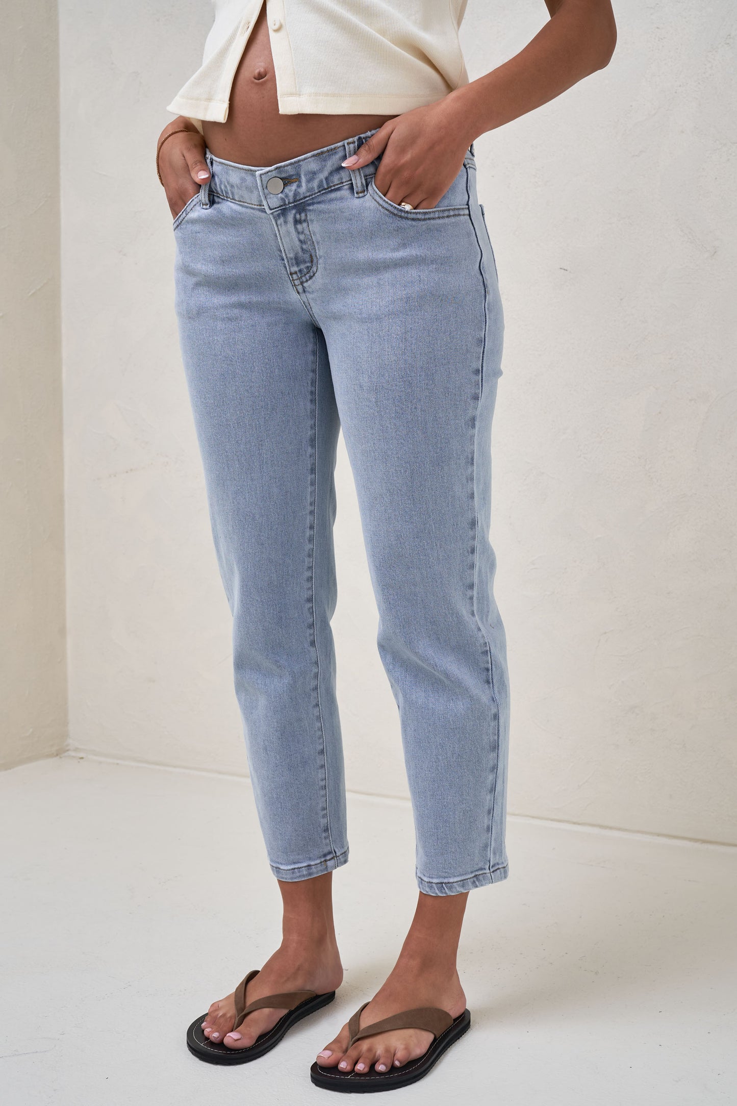 underbump-maternity-mom-jean-1